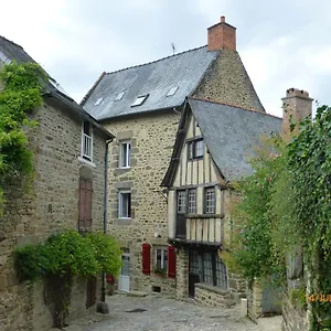 Le Logis Port De Dinan , Lanvallay France